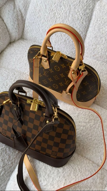 شنطة هرمي - LOUIS VUITTON  / شامل علبة